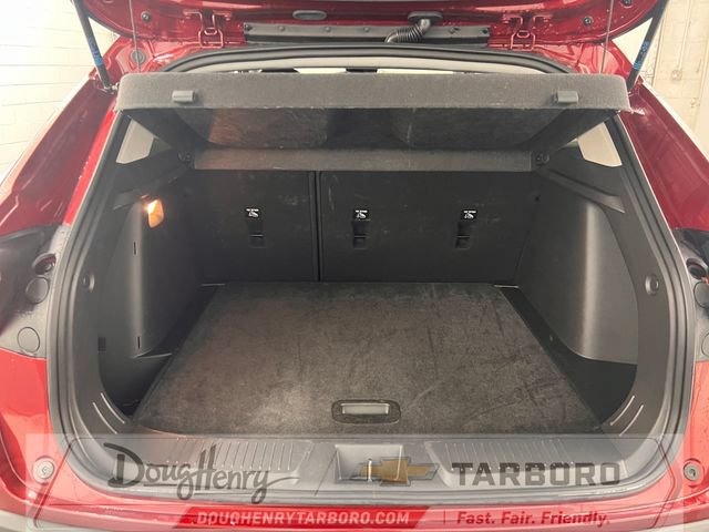 Used 2025 Chevrolet Trax LT FWD image 33