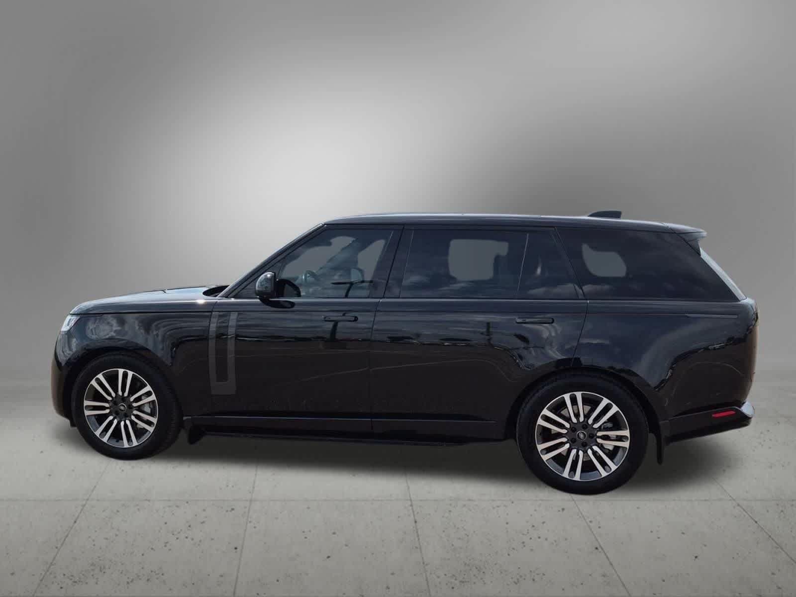 Used 2024 Land Rover Range Rover Long Wheelbase SE AWD/4WD image 3
