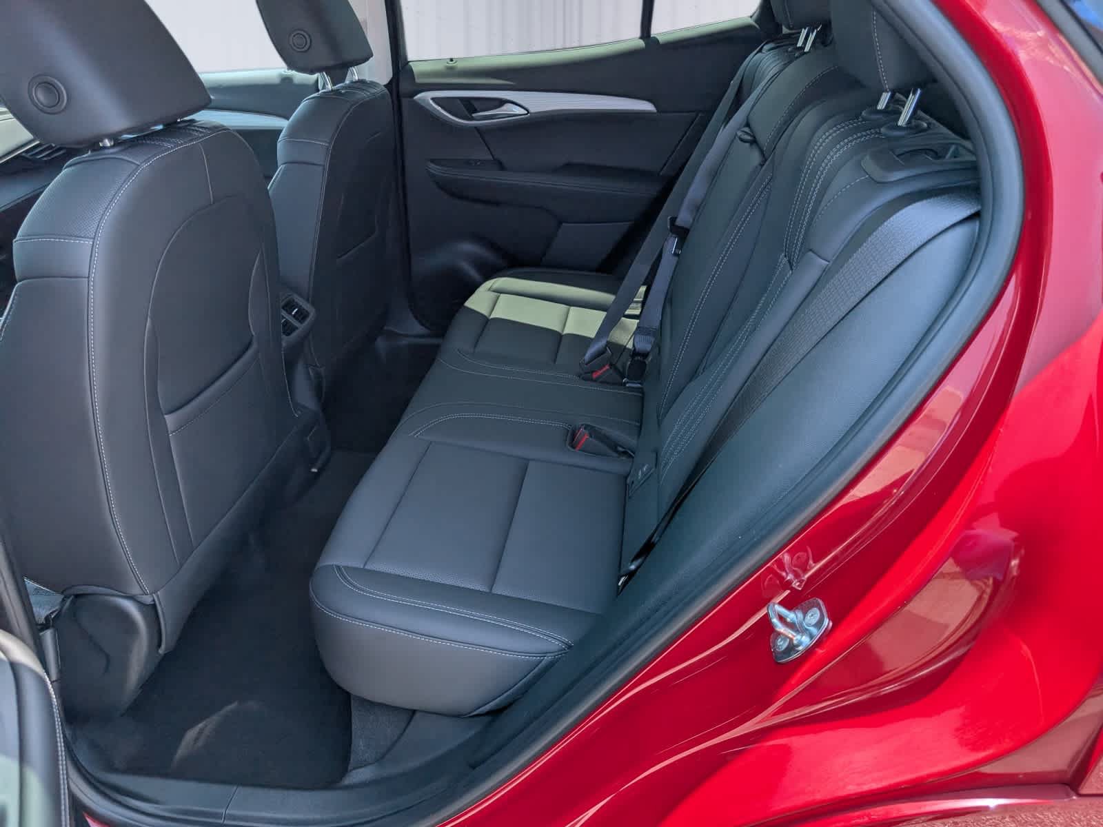 Certified 2025 Buick Envision Avenir AWD/4WD image 15