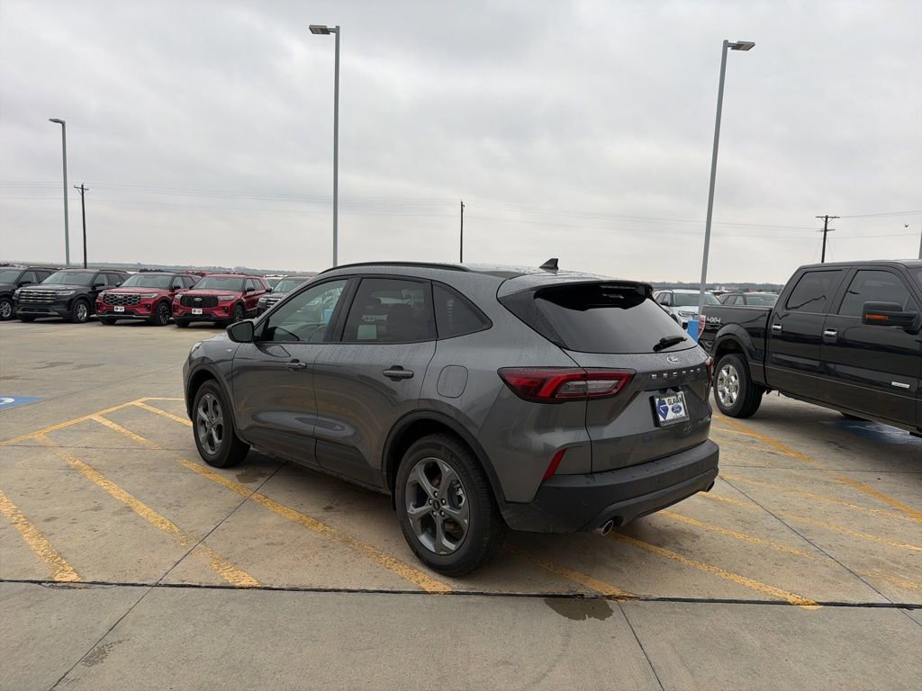 Used 2026 Ford Escape ST-Line w/ Tech Pack #1 image 5