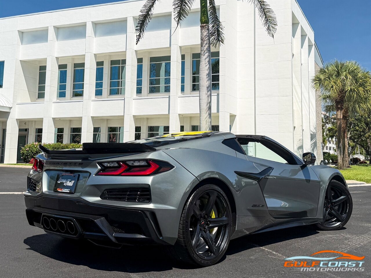 Used 2024 Chevrolet Corvette Z06 w/ Stealth Interior Trim Package RWD image 62