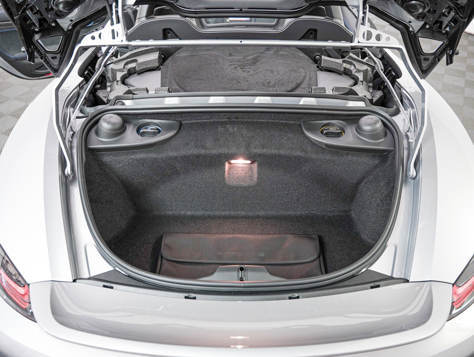 Used 2025 Porsche 718 Boxster Spyder RS image 27