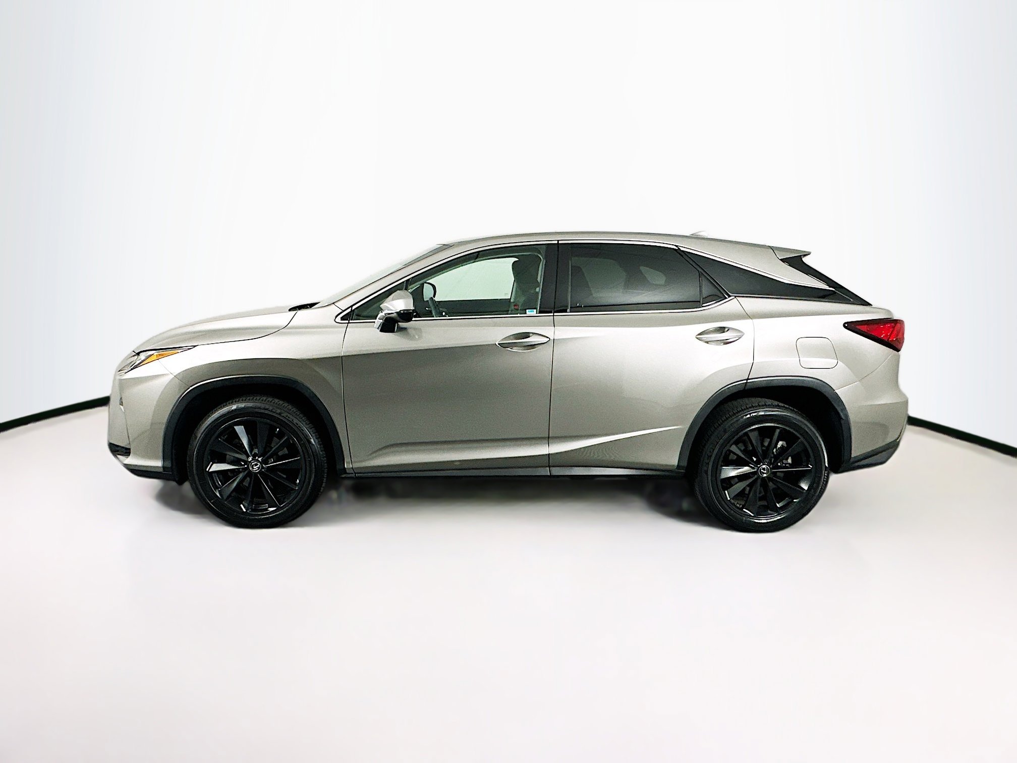 Used 2019 Lexus RX 350 FWD w/ Accessory Package image 4