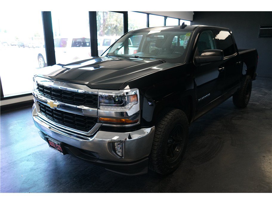 Used 2017 Chevrolet Silverado 1500 LT w/ All Star Edition RWD image 3