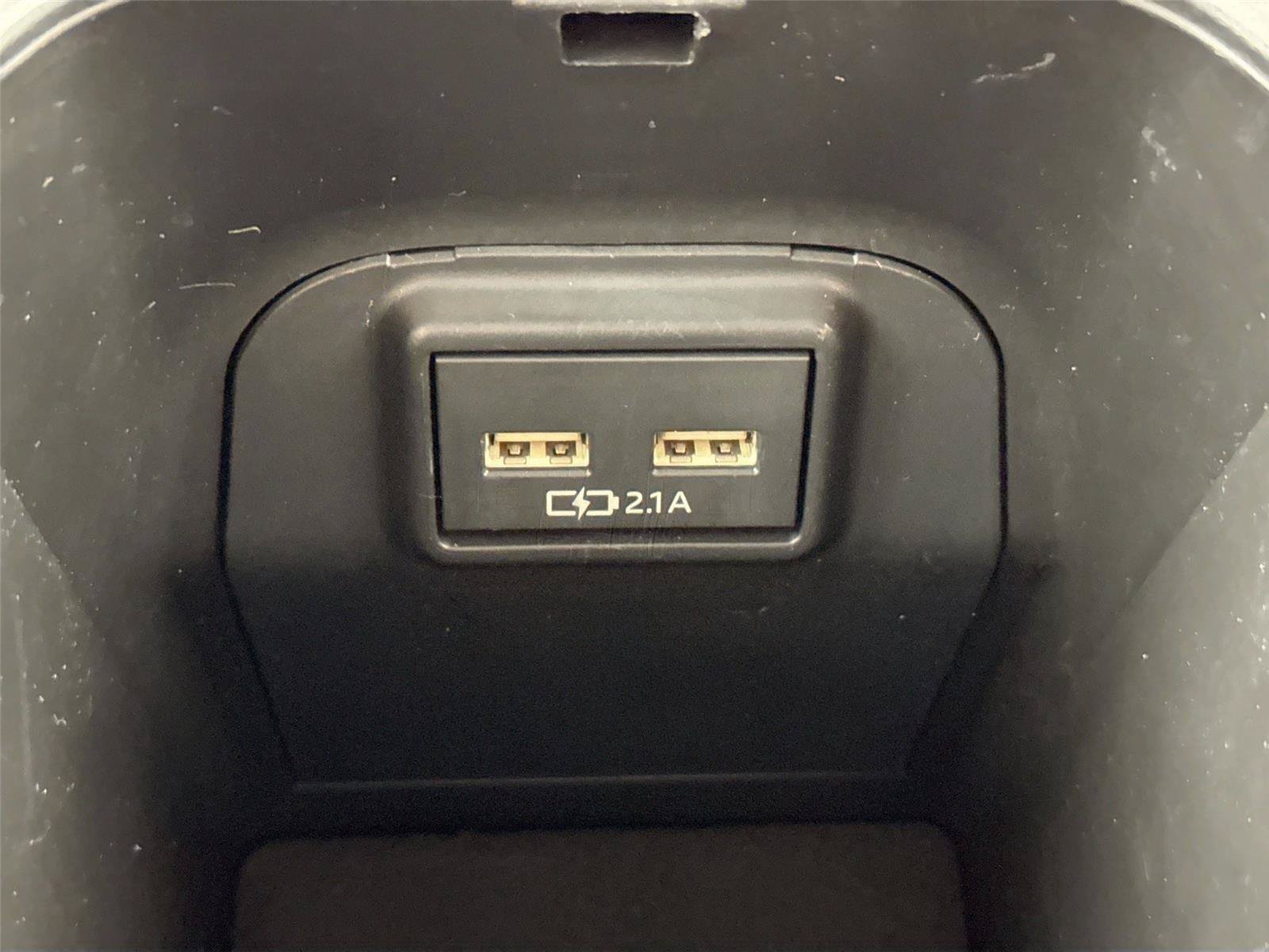 Used 2021 Toyota RAV4 XLE FWD image 29