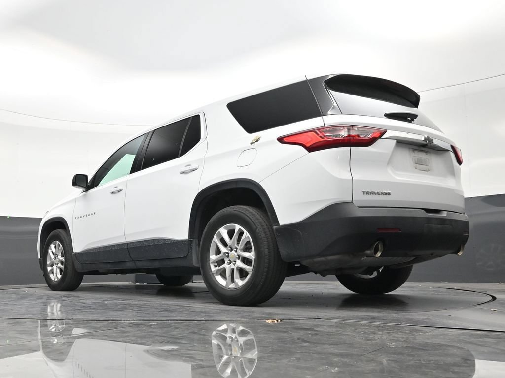 Used 2021 Chevrolet Traverse LS FWD image 22
