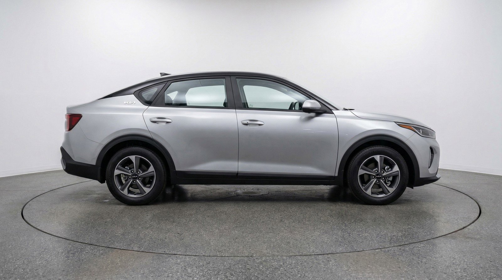 Used 2025 Kia K4 FWD image 11