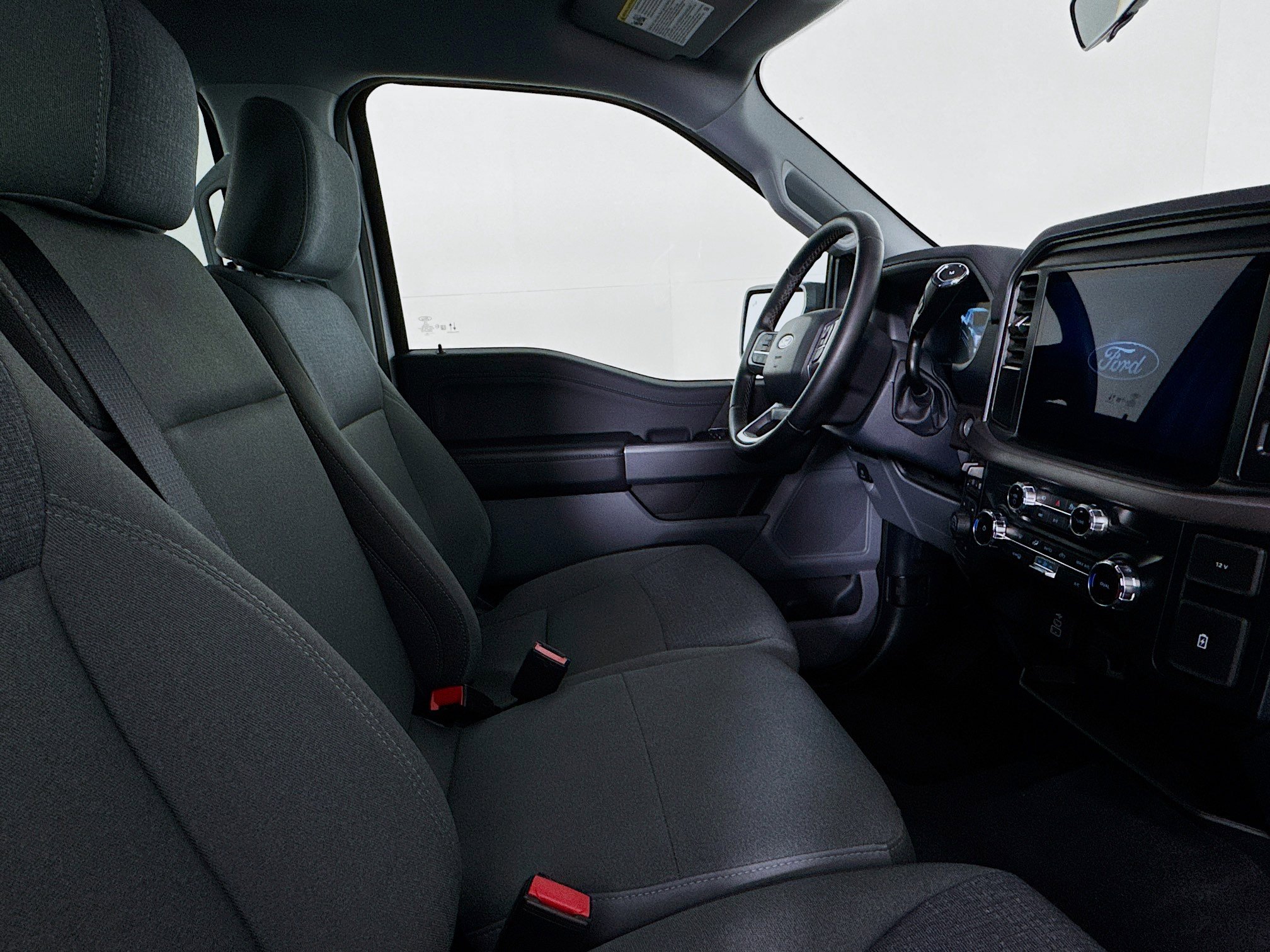 Used 2025 Ford F150 XLT w/ Equipment Group 301A Standard image 26