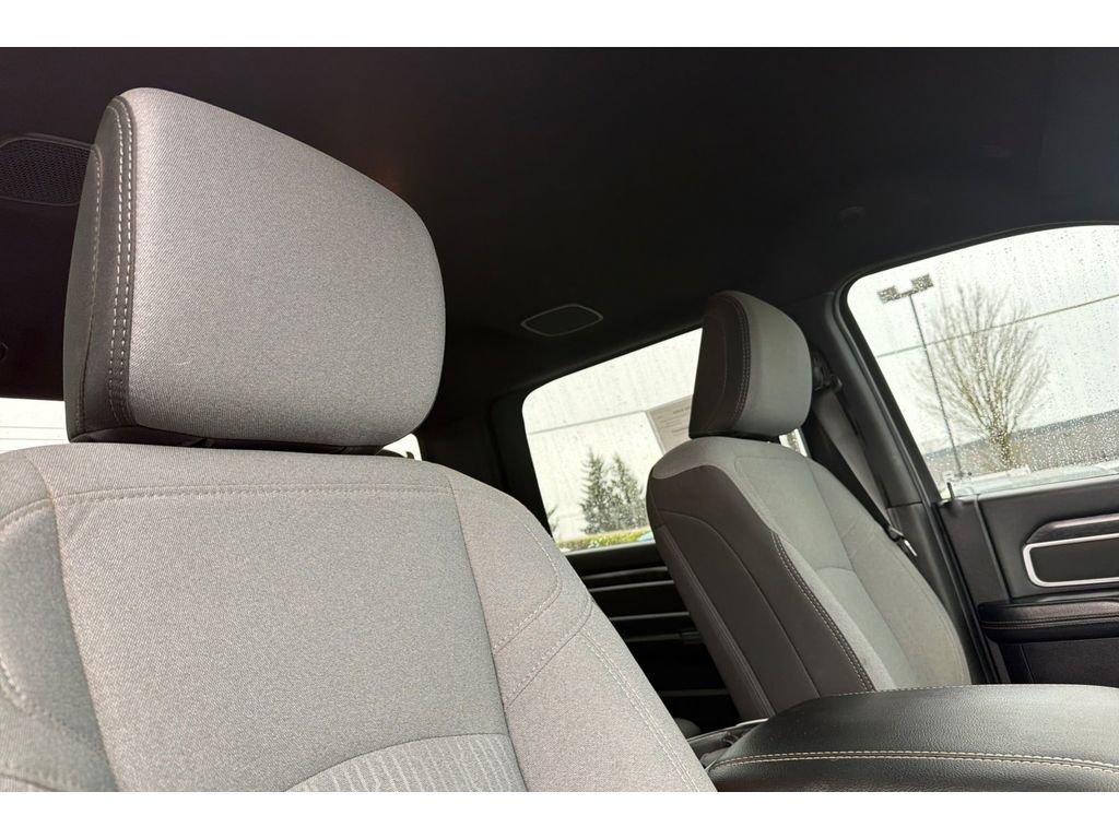 Used 2024 RAM 2500 Big Horn w/ Heated Seats & Wheel Group image 18