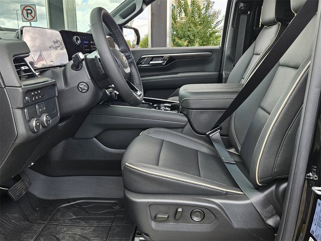 New 2026 Chevrolet Tahoe Premier image 3