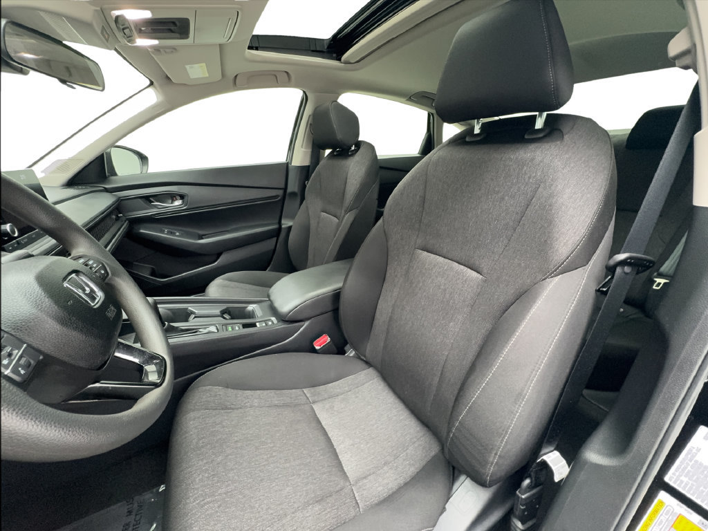 Used 2025 Honda Accord SE image 23