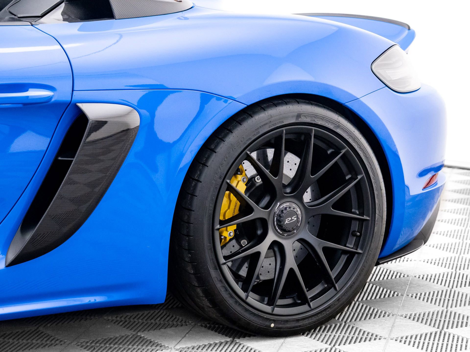 Certified 2025 Porsche 718 Boxster Spyder RS image 35