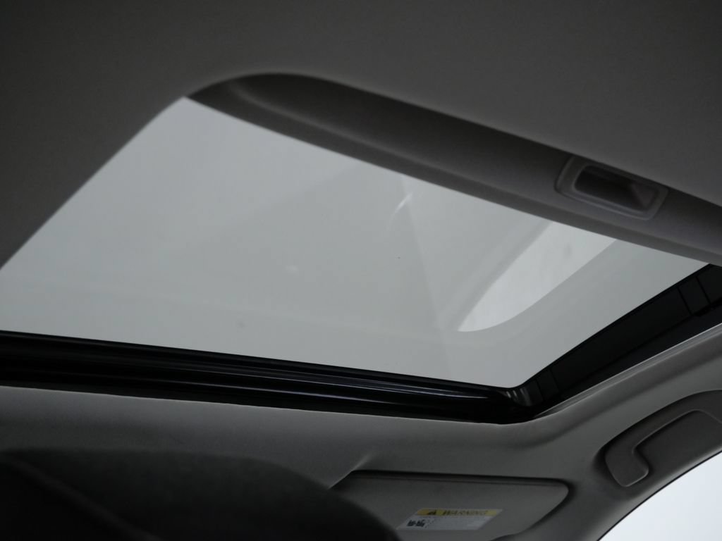 Used 2025 Honda Accord SE image 4
