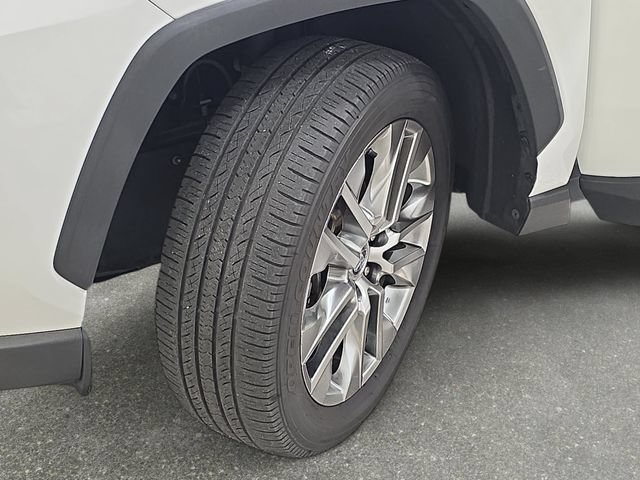 Certified 2020 Toyota RAV4 XLE Premium AWD/4WD image 29