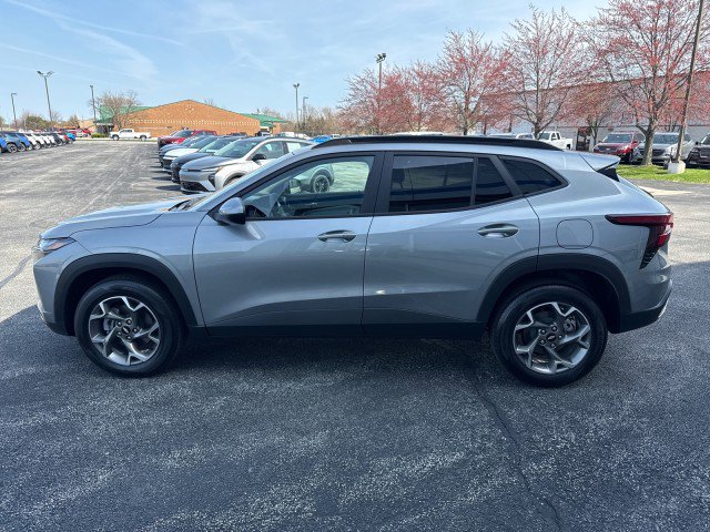 Used 2026 Chevrolet Trax LT w/ Driver Confidence Package image 6