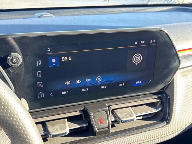 Used 2024 Chevrolet TrailBlazer RS w/ Driver Confidence Package image 17