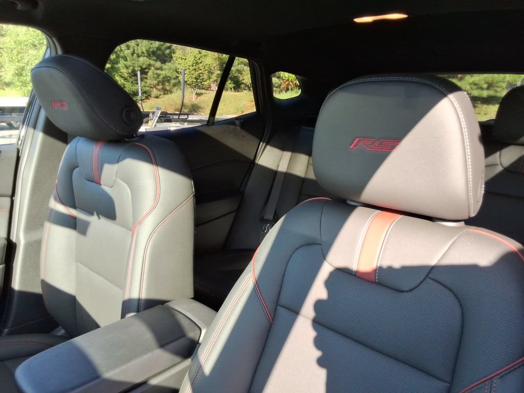 New 2026 Chevrolet Trax RS w/ Sunroof Package FWD image 21