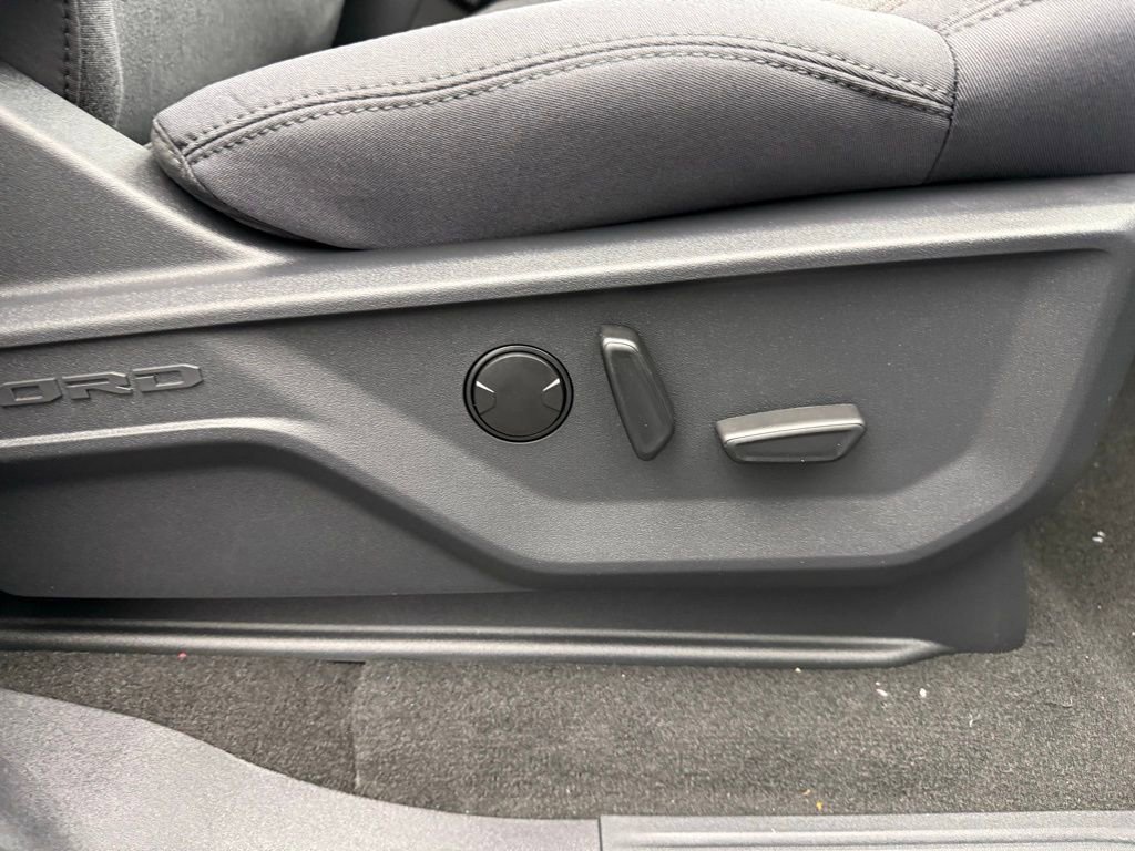 New 2025 Ford Expedition Active image 62