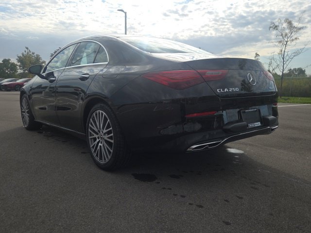 Used 2025 Mercedes-Benz CLA 250 4MATIC image 9