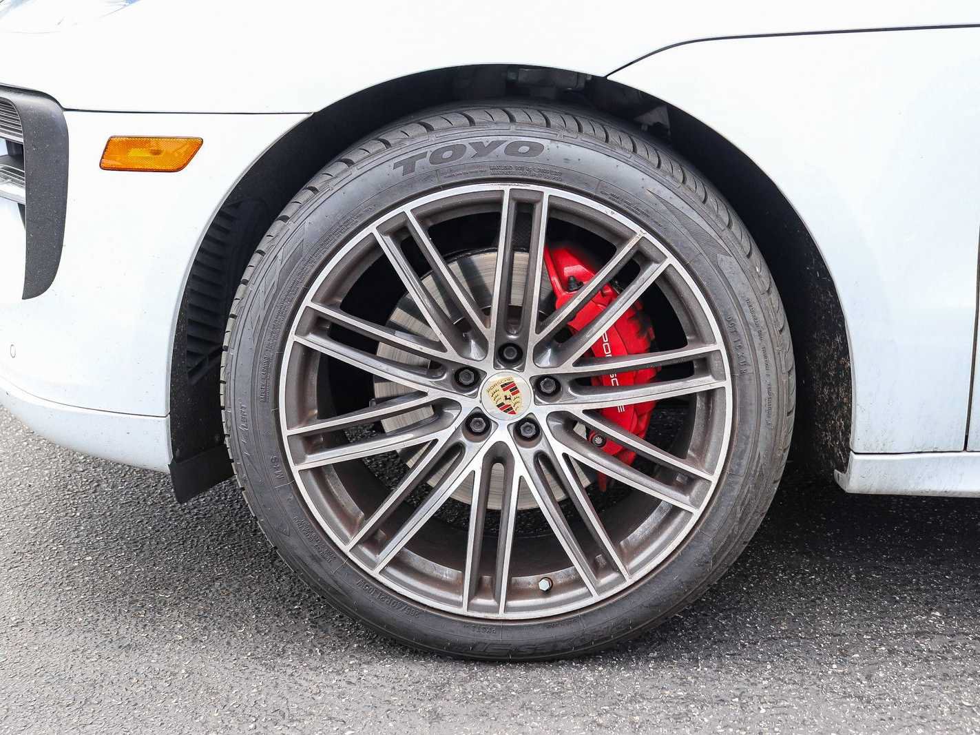 Used 2021 Porsche Macan GTS AWD/4WD image 9