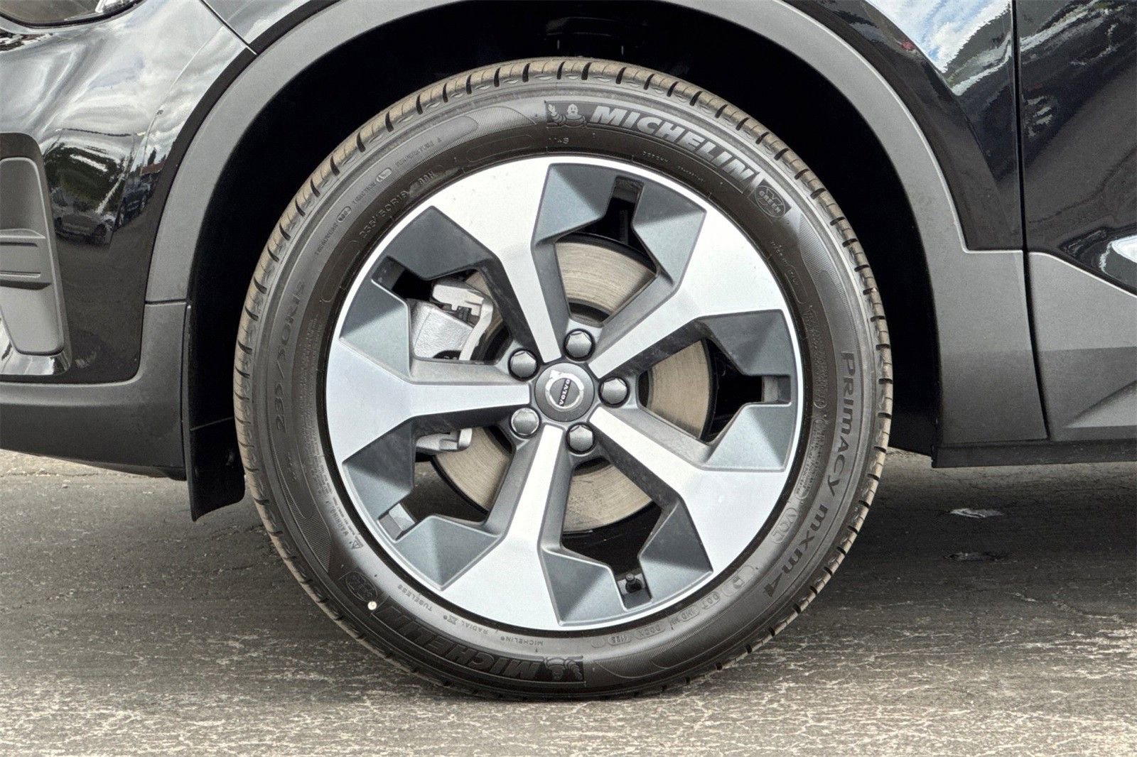 New 2025 Volvo XC40 B5 Core w/ Protection Package Premier image 26