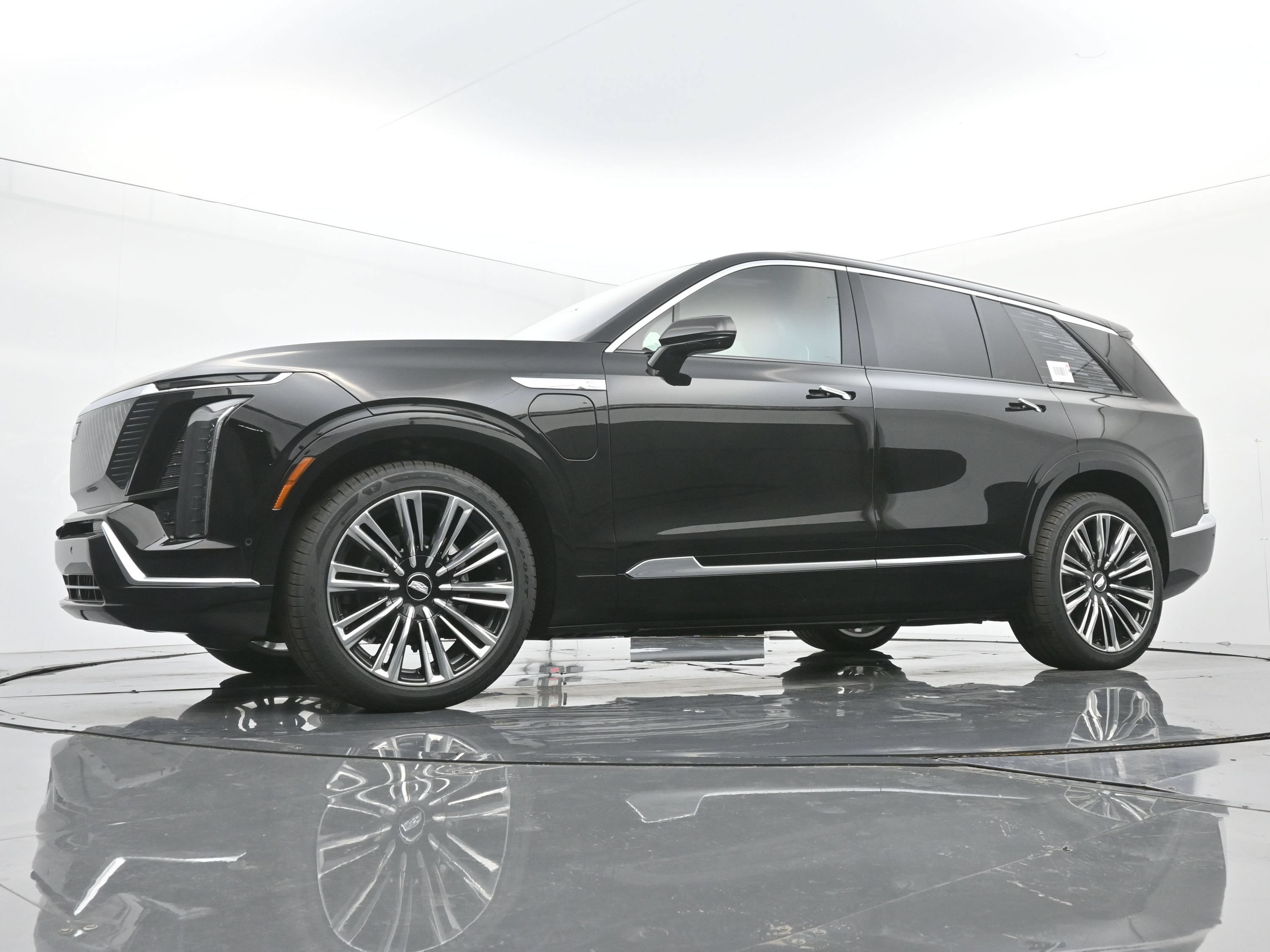 New 2026 Cadillac Vistiq Premium Luxury w/ LPO, Floor Liner Package AWD/4WD image 16