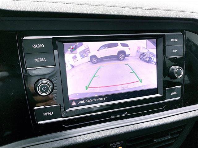 Used 2024 Volkswagen Jetta SE image 23