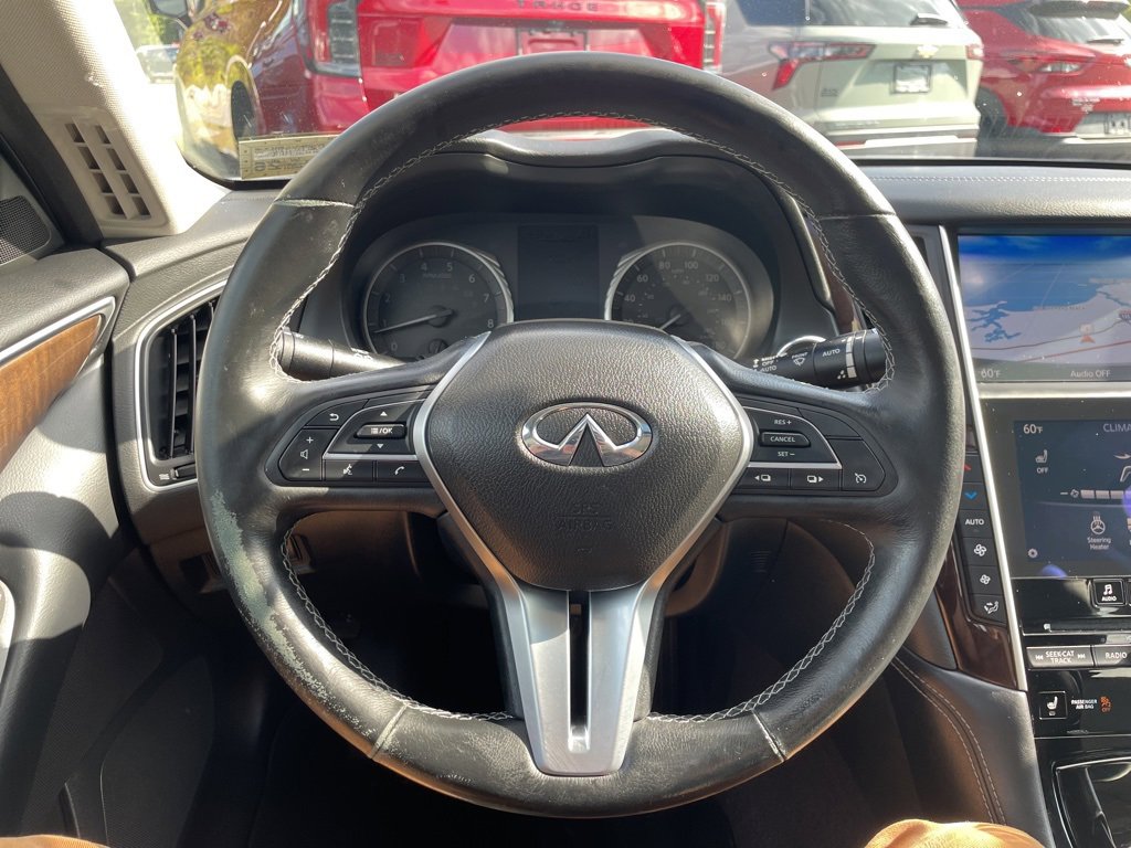 Used 2018 INFINITI Q50 Luxe w/ Essential Package (3.0T Luxe) image 14