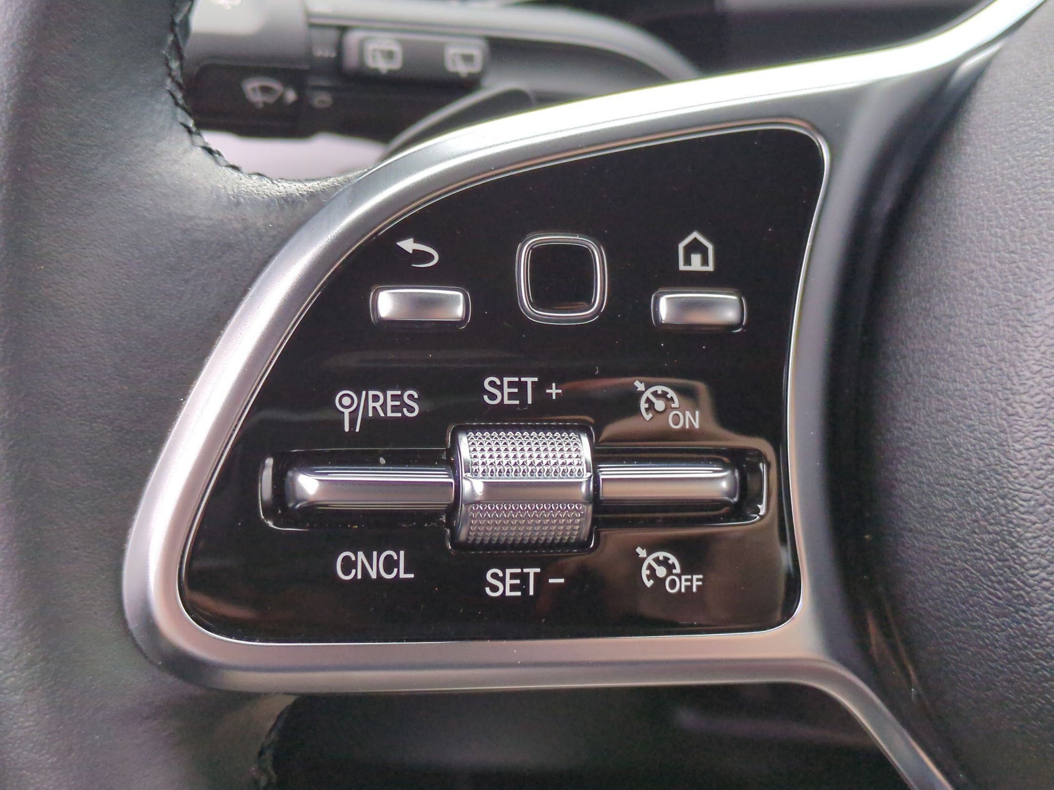 Certified 2023 Mercedes-Benz GLA 250 4MATIC image 17