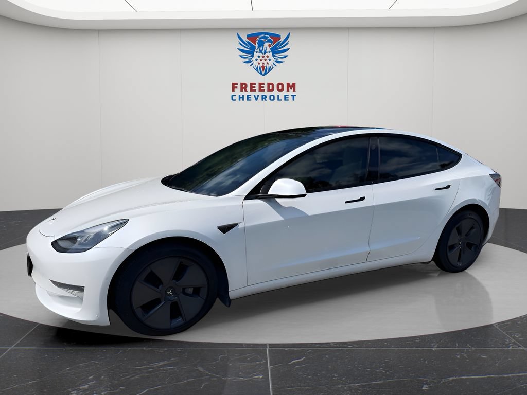 Used 2022 Tesla Model 3 Long Range AWD/4WD image 2