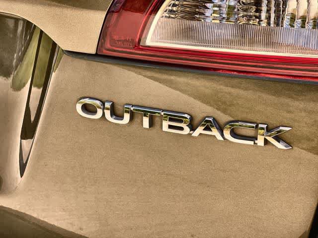 Used 2019 Subaru Outback 2.5i Limited AWD/4WD image 8