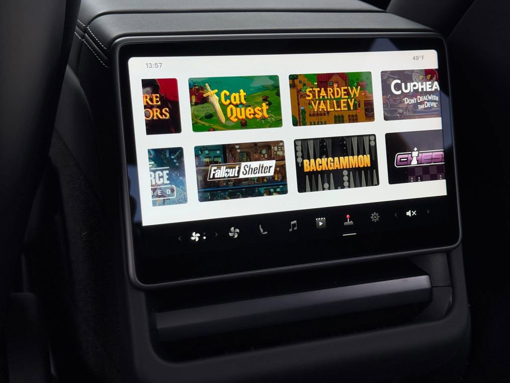 Used 2026 Tesla Model Y Long Range image 32