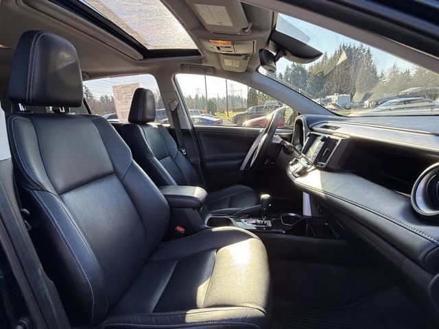 Used 2017 Toyota RAV4 Limited image 23