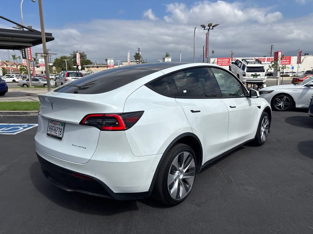 Used 2021 Tesla Model Y Long Range AWD/4WD image 4