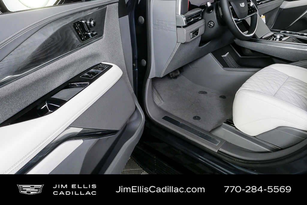 New 2026 Cadillac Escalade IQL Luxury image 7