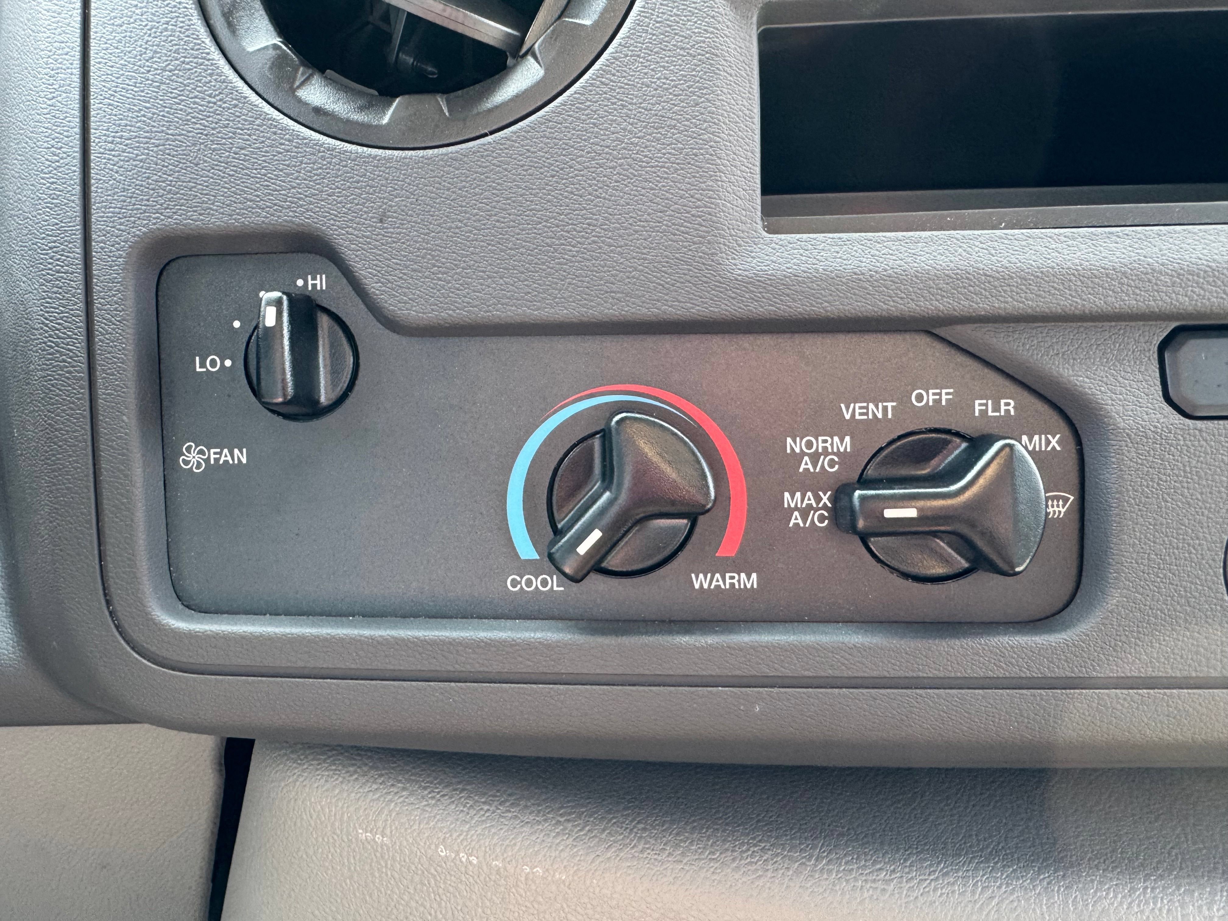 Used 2023 Ford E-450 and Econoline 450 Super Duty w/ Power Windows & Locks Group RWD image 44