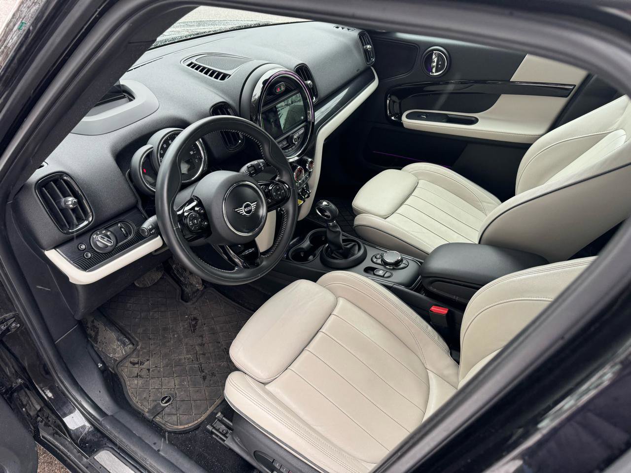 Used 2019 MINI Cooper Countryman SE w/ Driver Assistance Package image 28