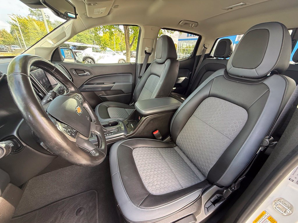Used 2022 Chevrolet Colorado Z71 w/ Safety Package RWD image 22