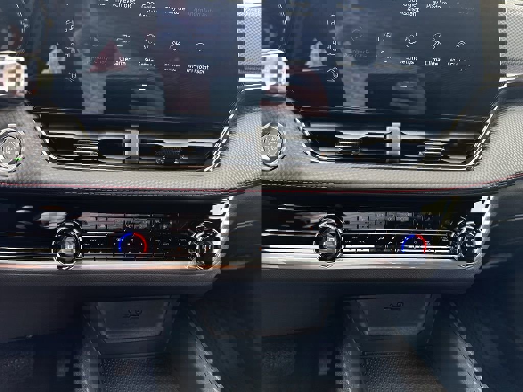 New 2026 Chevrolet Equinox RS image 16