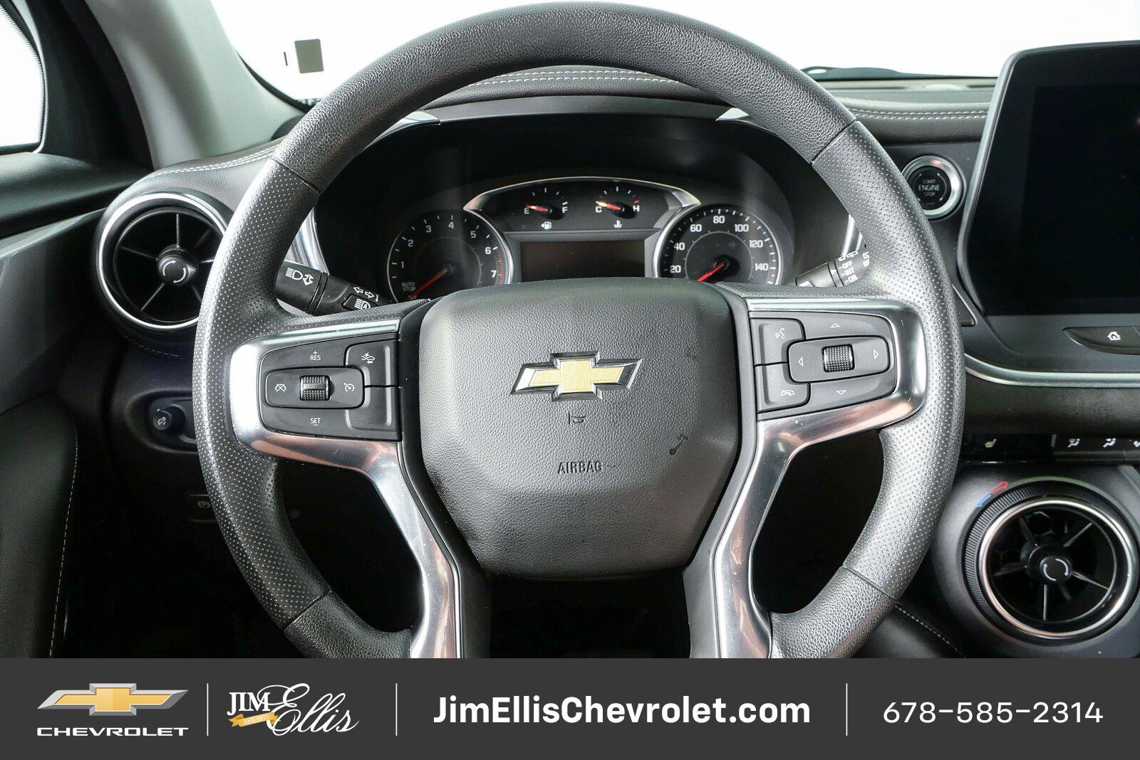 Certified 2025 Chevrolet Blazer LT AWD/4WD image 9