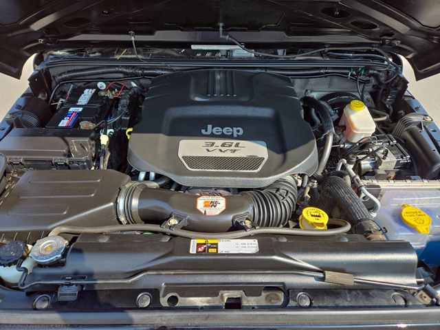 Used 2012 Jeep Wrangler Sport w/ Connectivity Group AWD/4WD image 27
