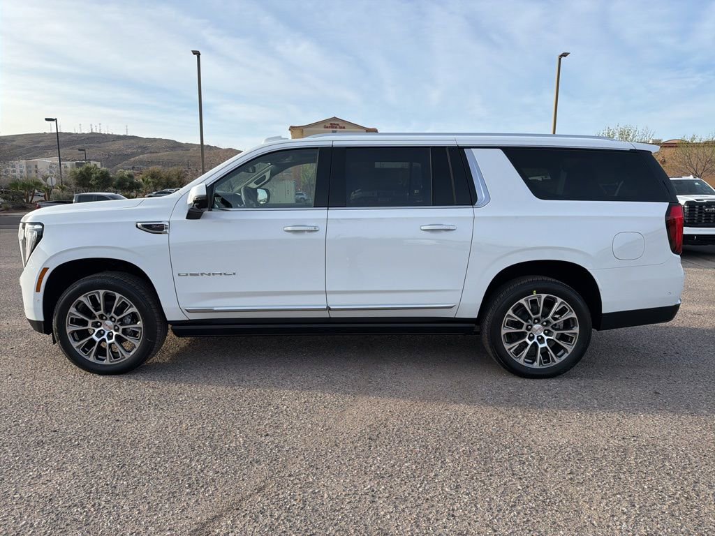 New 2026 GMC Yukon XL Denali w/ Sun & Power Step Package image 2