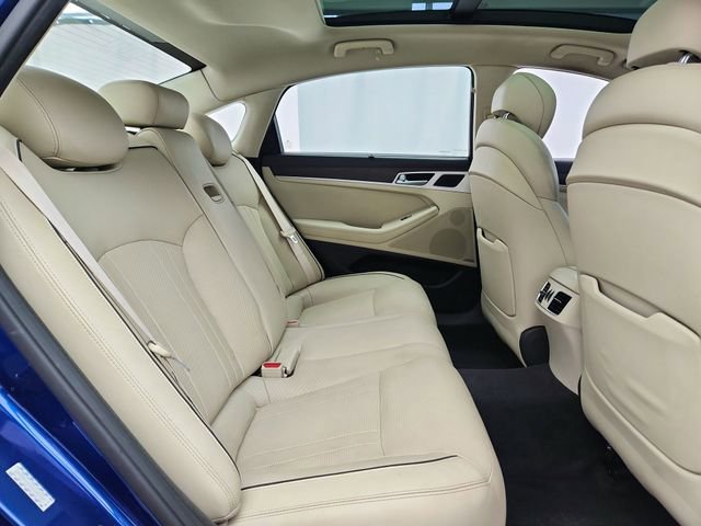 Used 2016 Hyundai Genesis 3.8 w/ Option Group 04 AWD/4WD image 27