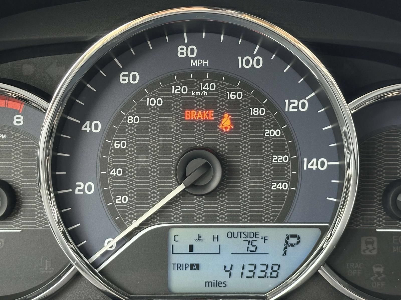 Used 2014 Toyota Corolla LE FWD image 19