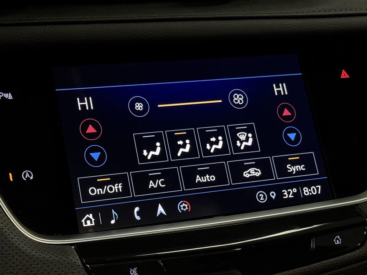 Used 2022 Cadillac XT5 Premium Luxury w/ LPO, Floor Liner Package image 43