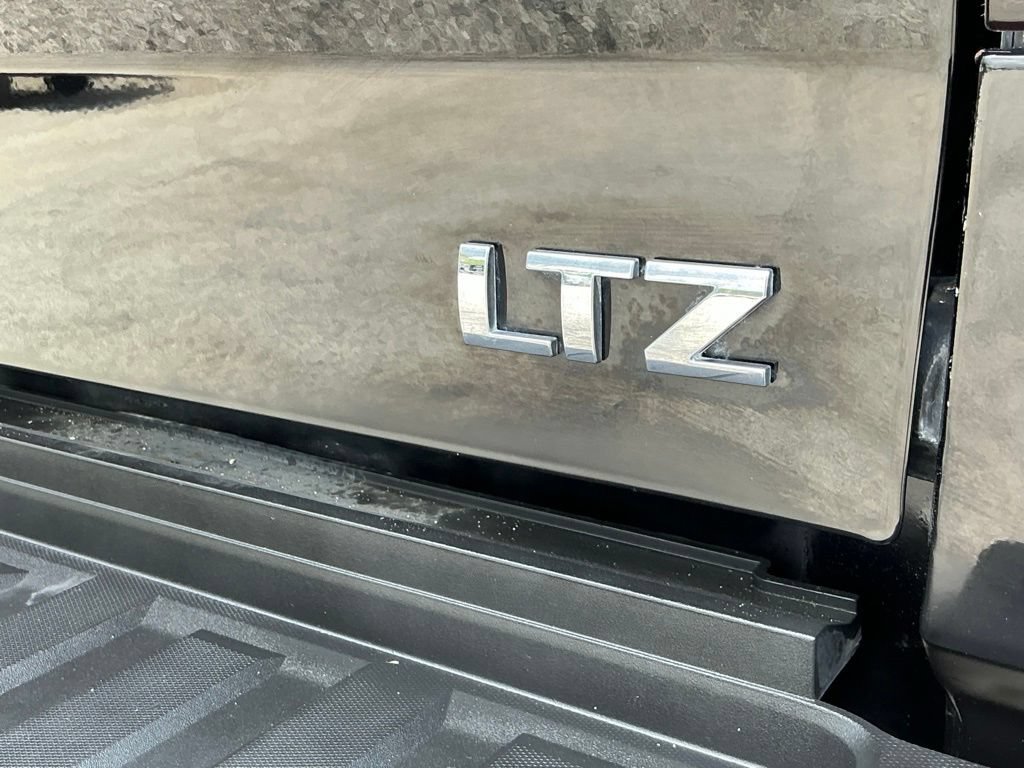 Used 2019 Chevrolet Silverado 2500 LTZ w/ Duramax Plus Package AWD/4WD image 29