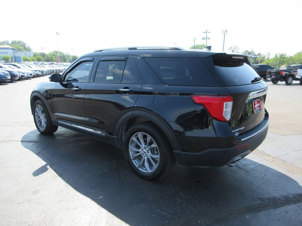 Used 2022 Ford Explorer Limited w/ Equipment Group 301A AWD/4WD image 8