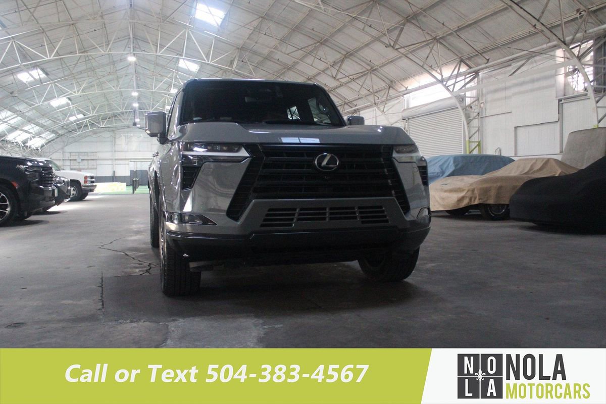 Used 2024 Lexus GX 550 image 5