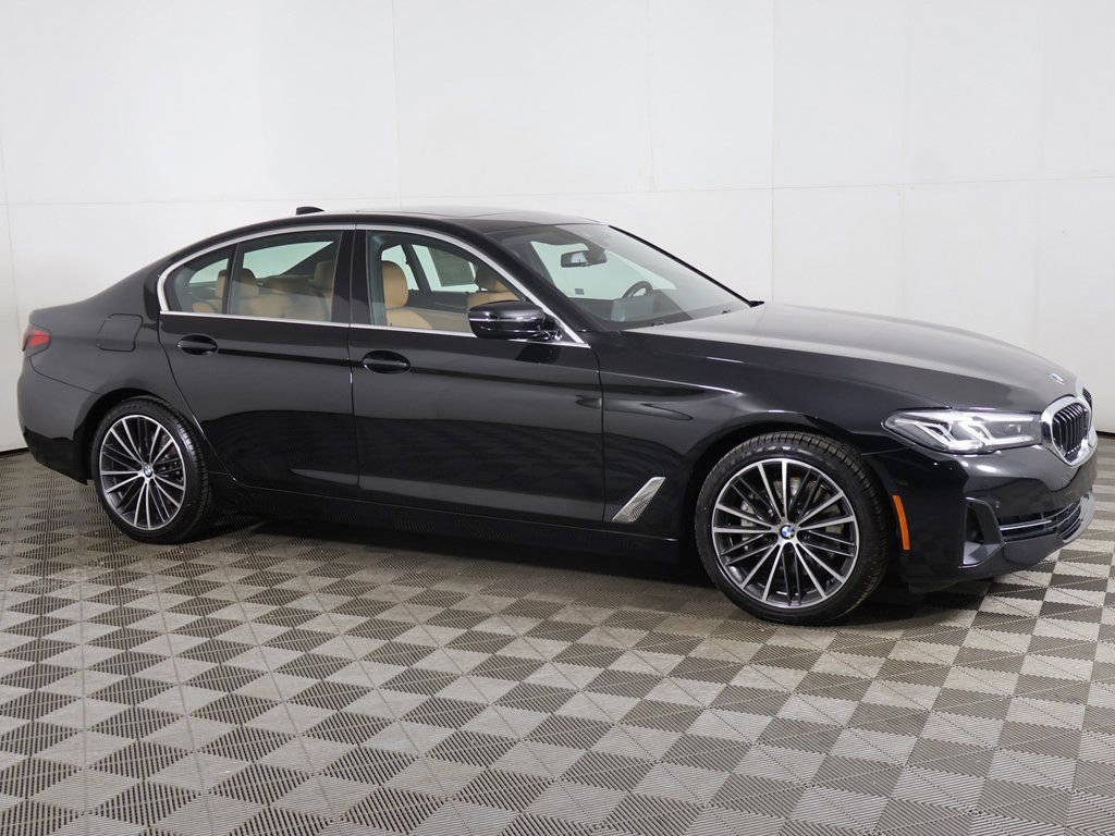 Used 2022 BMW 530i xDrive w/ M Sport Package image 16
