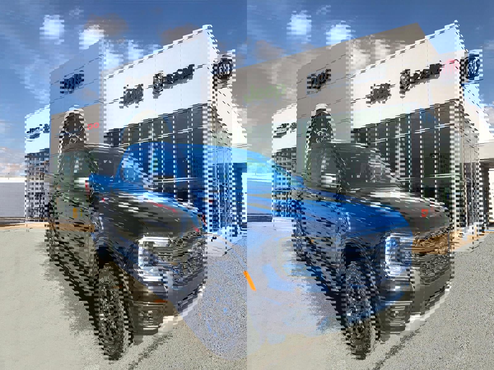 Used 2024 Ford Ranger XLT w/ FX4 Off-Road Package image 1